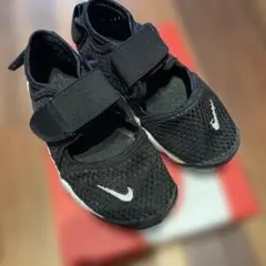 Nike エアリフト　キッズ　12C ブラック18センチ