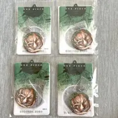ONE PIECE ワンピース　缶バッジ＆特製ホルダー　ゾロ　第3弾