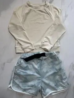 URBANCHERRY ホワイト×ダイダイ柄水着　セットアップ　120cm