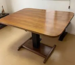 シギヤマ家具　昇降式テーブル