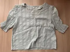 ブラウス