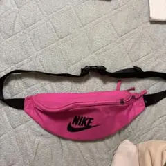 NIKE ボディバッグ・ウエストポーチ ピンク
