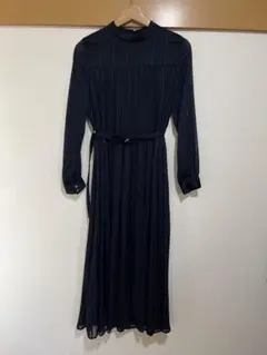 ネイビー プリーツ Aライン ロングワンピース　a.v.v