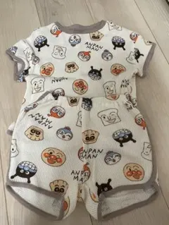 ベビー　キッズ　バースデイ　アンパンマン　パジャマ　95