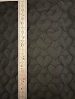 キルティング生地　ハート柄　ブラック　50cm