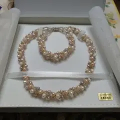 鳥羽のお土産屋さんで買った淡水パール&ブレスレット