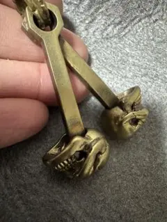 真鍮　重厚　ダブルスカルペンダント　ベッド部分可動　ハンドメイド