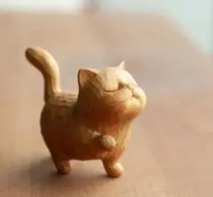 木彫りの猫