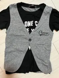 グレーのベスト付きTシャツ110センチ