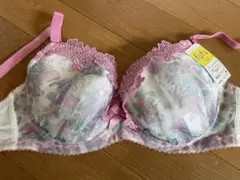 ワコールfufu E70 花柄レースブラジャー新品ダグ付き。