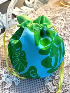 青と緑の花柄 巾着袋