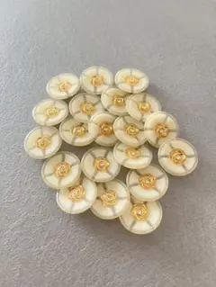 51 白色