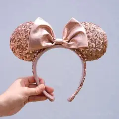 ディズニー　カチューシャ　スパンコール　ピンク