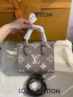 Louis Vuitton ショルダーバッグ グレー
