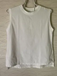 白シャツ