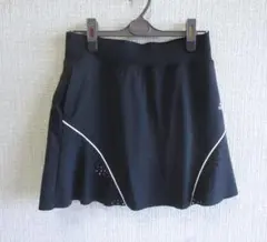 adidas テニススカート M 黒 メッシュ　症とパンツ付き