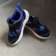 NIKE コズミックランナー　15センチ　黒×ピンク