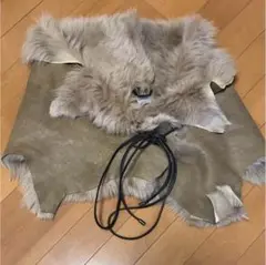 ムートンケープ