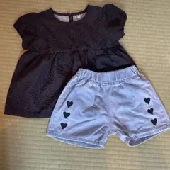 黒のトップスとハート刺繍ショートパンツセット 110