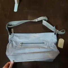 ライトブルー レザー ショルダーバッグ