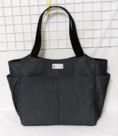 デニム・ブラックのサイドポケット付きトートバッグ・ハンドメイド