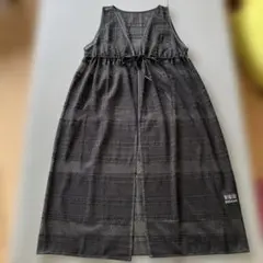 透け感のあるブラックノースリーブロングジレ　【BEGU M】Mサイズ