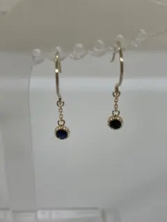 K10YG サファイアフックピアス