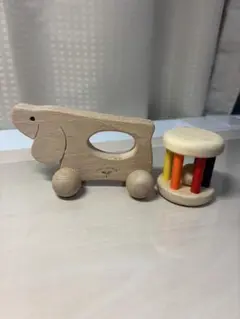 木のおもちゃ　にぎり車　ラトル