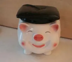 豚の陶器貯金箱