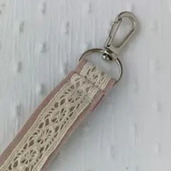 スマホストラップ　ハンドストラップ　ピンク系　金具色：銀