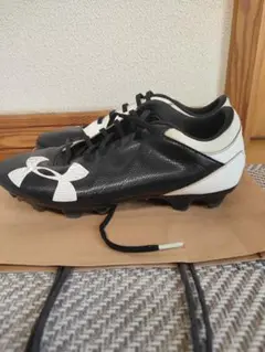 Under Armour　スパイクシューズ ホワイト/ブラック　26