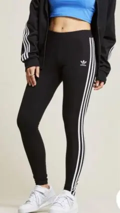 adidas クラシックス スリーストライプス タイツ ハイライズレギンス