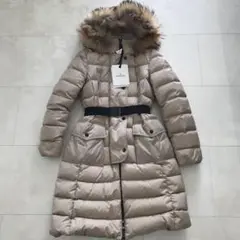 【新品タグ付き】モンクレール ダウンコート定価37万 クロエ