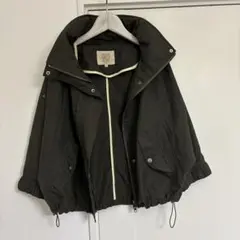 Ｑ　美品　裾絞りアウター