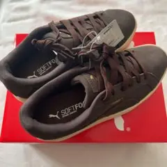 PUMA スニーカー