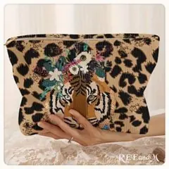 お値下げ❣️ タイガー　とら　収納バッグ　軽量　メイクアップバッグ ポーチ