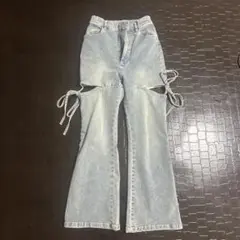 カットアウトデザイン デニムパンツ
