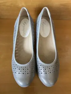 BIJINRINKA パンプス　27cm