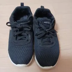 SKECHERS ブラック スニーカー