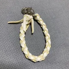 ホワイトレザー編み込みブレスレット