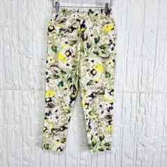 【美品】花柄パンツ Mサイズ 綿混 ストレッチ素材 おしゃれ【774】