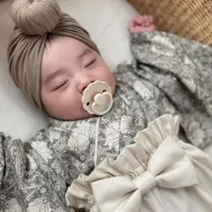 Item thumbnail for item c75a6130-7633-4289-926a-32606f49b8a3