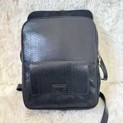 ✨美品✨ Parfois クロコ型押し　リュックパック　ゴールド金具　PC収納◎