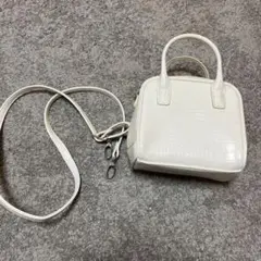 GU ショルダーバッグ