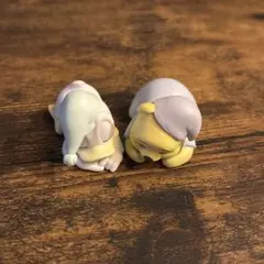 まだねむたい　ガチャガチャ　2体セット