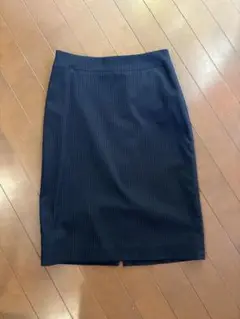 ユニクロ　ストライプ　タイトスカート