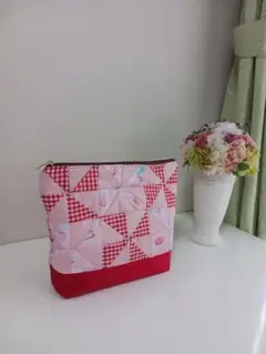 パッチワークデザインポーチ ピンク 赤