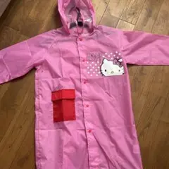 Hello Kitty レインコート ~雨の日もキティちゃんと一緒~