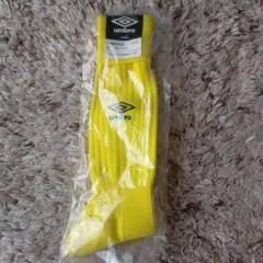 umbro イエロー サッカーソックス 19-21cm