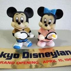 Tokyo Disneyland ステッカー／ミッキー&ミニー貯金箱 昭和レトロ